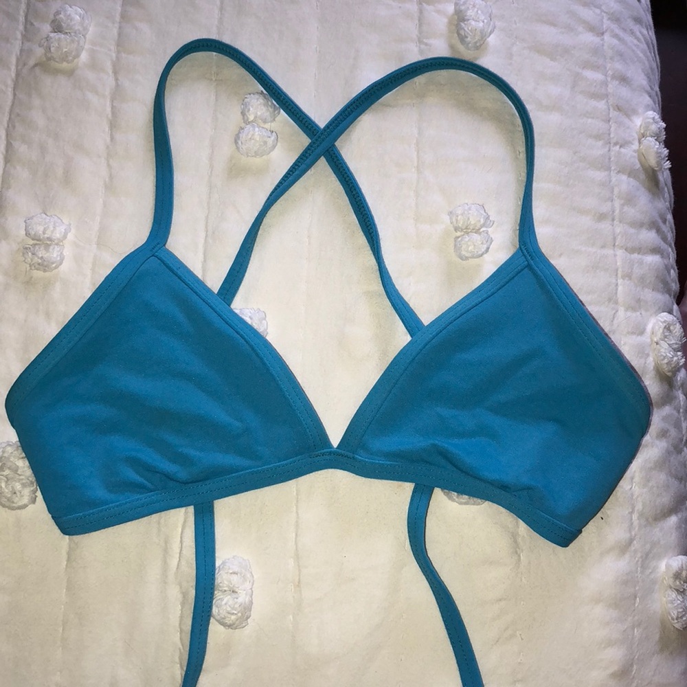 Jolyn Triangle Top (M)